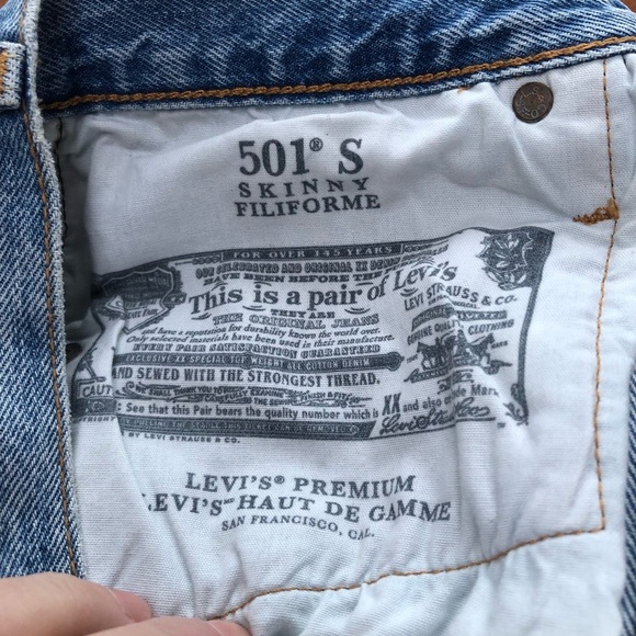 Levi's Classic Blue Jeans straight leg/ 26 by 28, red tab 501 skinny, like new - Picture 6 of 13
